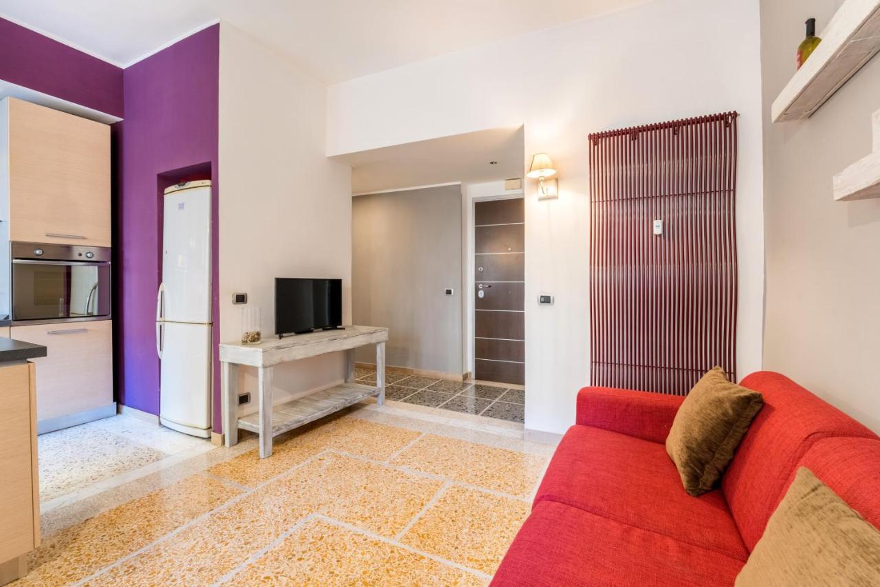 Luigi's Home, Cozy Metro San Paolo Apartamento